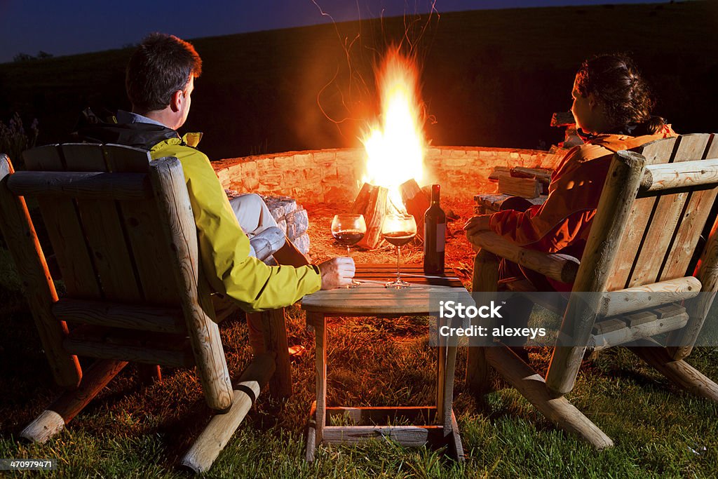 Feu de joie - Photo de Foyer extérieur libre de droits