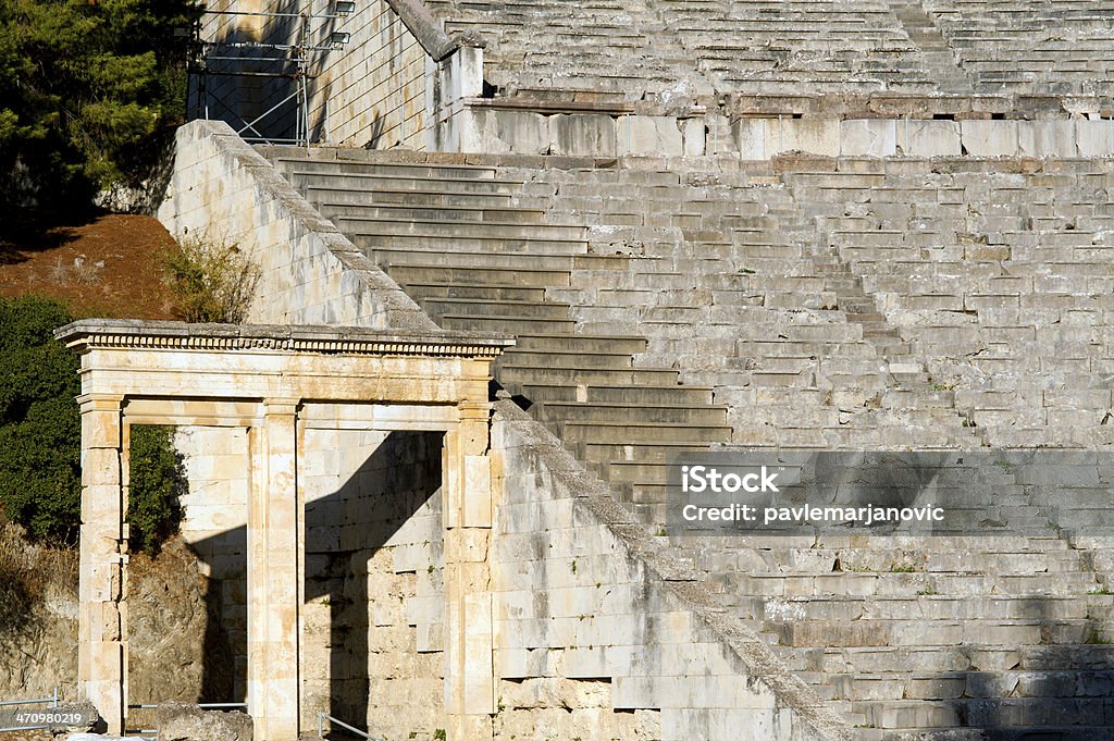 Epidaurus teatro - Foto de stock de Anfiteatro libre de derechos