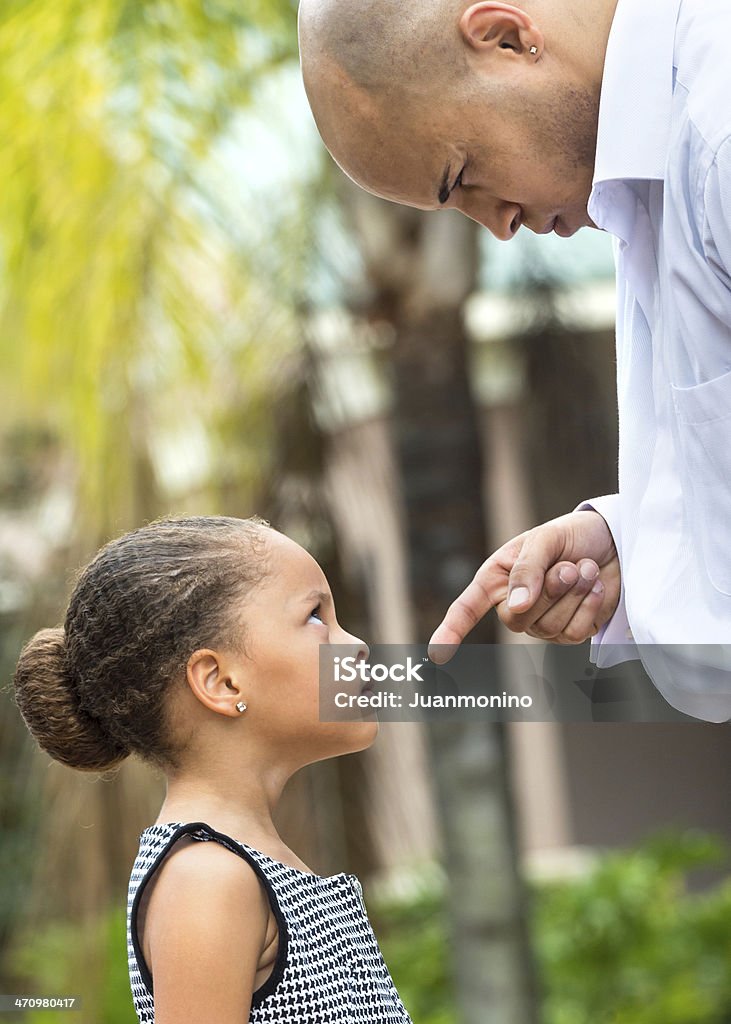 Scolding a criança - Foto de stock de 30 Anos royalty-free