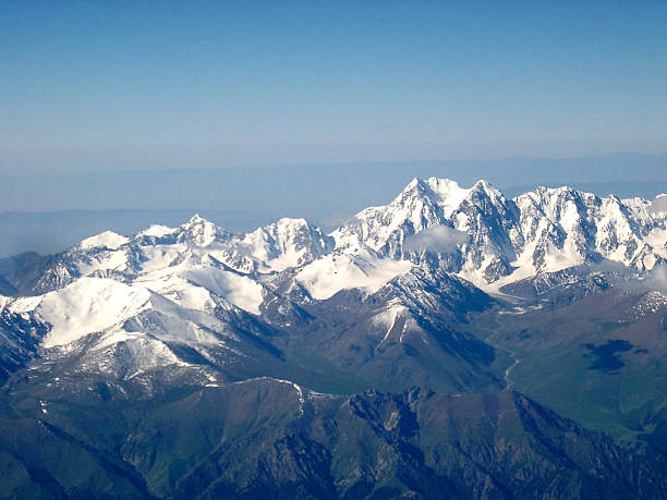 Cтоковое фото Заснеженных горных