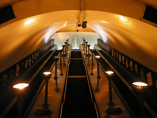La estación del metro de Londres: - foto de stock