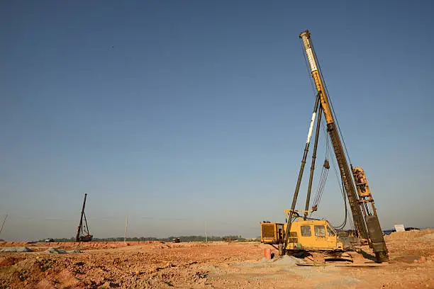 Photo of Piling works vehicle on an empty land