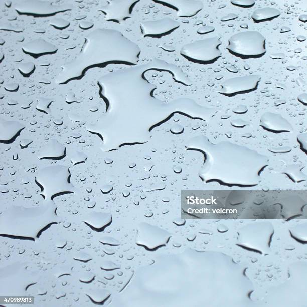 Krople Deszczu Ii - zdjęcia stockowe i więcej obrazów Kałuża - Kałuża, Makrofotografia, Bezchmurne niebo