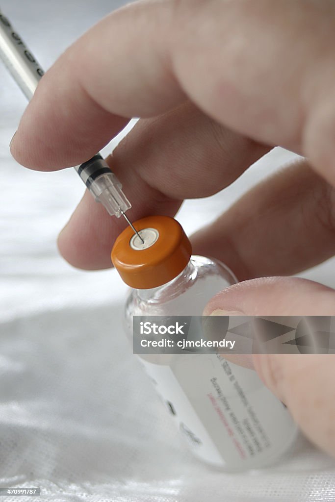 Jeringa de insulina y - Foto de stock de Asistencia sanitaria y medicina libre de derechos