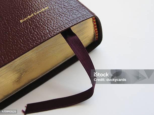 Photo libre de droit de Bible En Cuir banque d'images et plus d'images libres de droit de Fermé - Fermé, En cuir, Livre