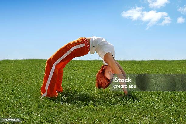 Actividades Ponte - Fotografias de stock e mais imagens de Adolescente - Adolescente, Adulto, Agilidade