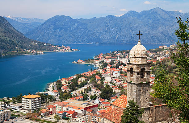 vista baia di kotor, montenegro - montenegro kotor bay fjord town foto e immagini stock