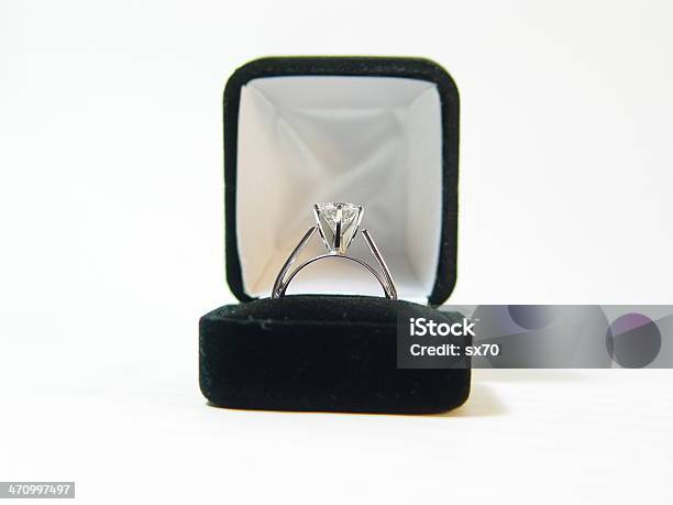 다이아몬드 솔리테어 0명에 대한 스톡 사진 및 기타 이미지 - 0명, 금-금속, 금색