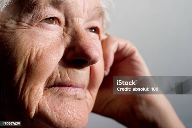 年配の女性 - 1人のストックフォトや画像を多数ご用意 - 1人, コンセプト, シニア世代