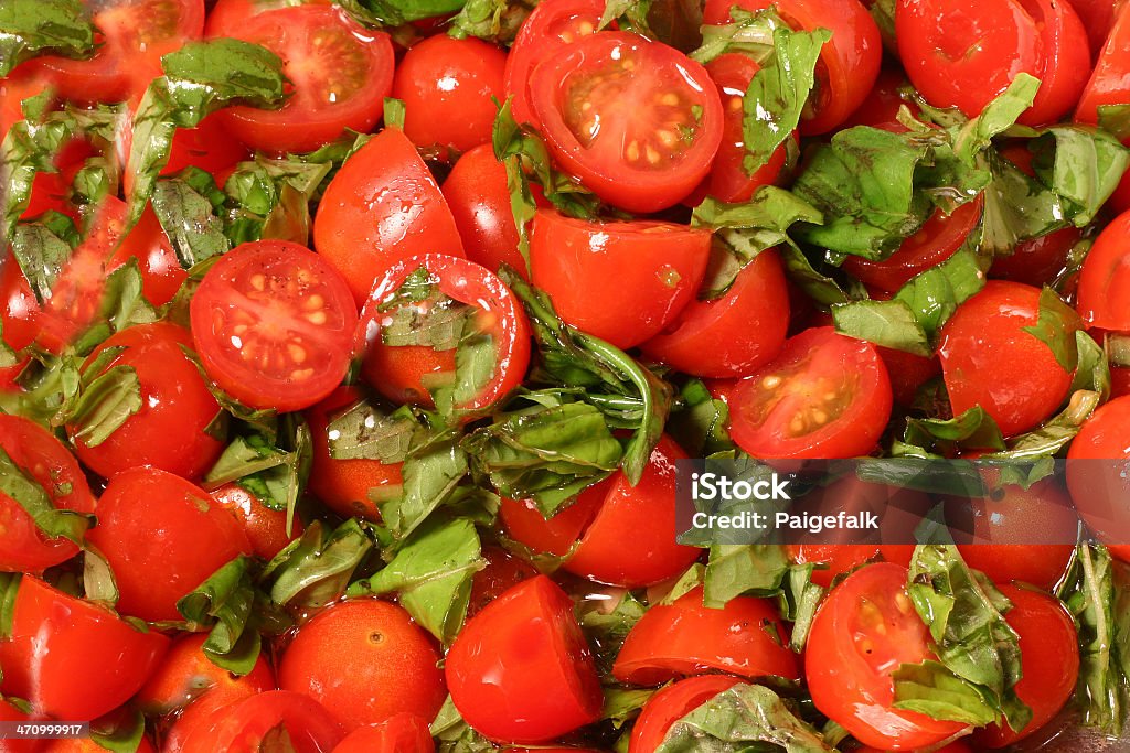 Tomaten und Basilikum - Lizenzfrei Basilikum Stock-Foto