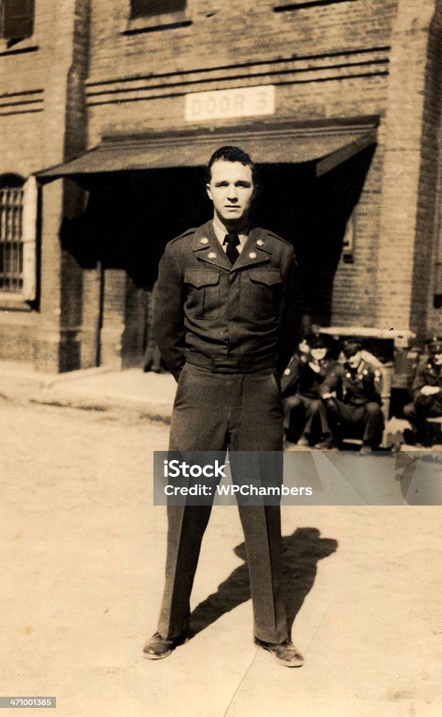 Soilder solitario - Foto de stock de Color negro libre de derechos