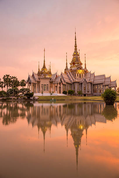 istock The beautiful temple made from marble and cement 471009890