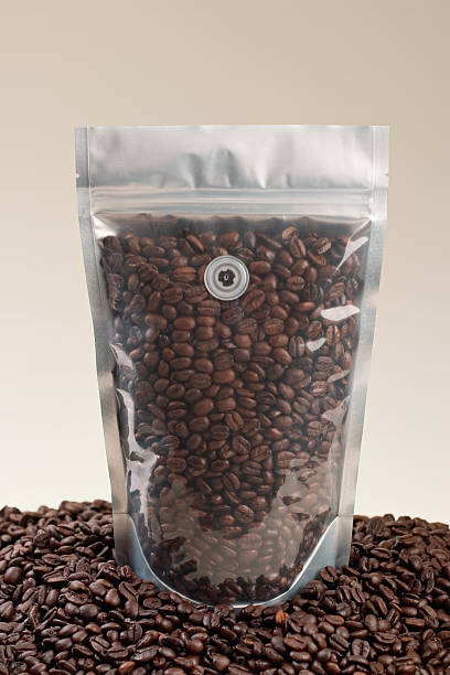 コーヒーポーチクリア - coffee package ストックフォトと画像