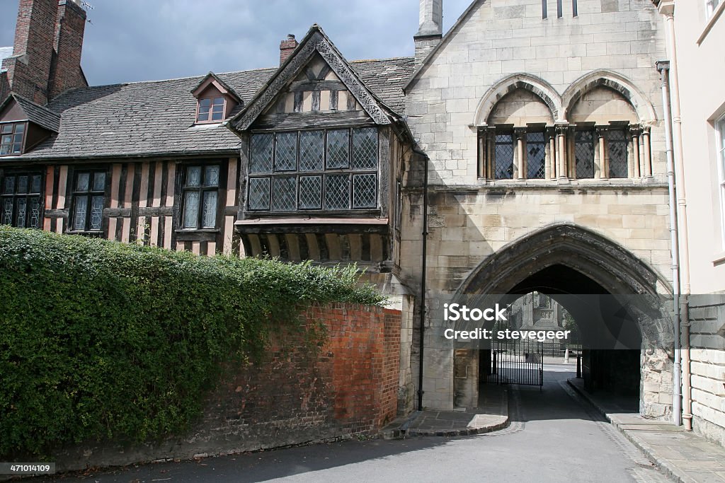 Cathédrale de Gloucester mètres de l'entrée - Photo de Angleterre libre de droits