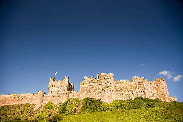 castelo de bamburgh - bamburgh - fotografias e filmes do acervo