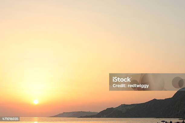 Foto de Pôrdosol e mais fotos de stock de Areia - Areia, Arranjar, Barulho