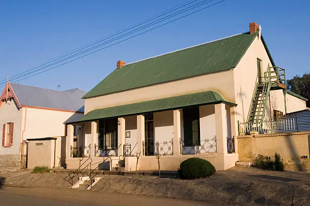 Guesthouse with green roof in Colesberg, South Africa