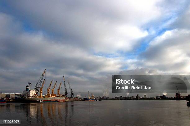 Photo libre de droit de Delfzijl Vue Sur Le Port banque d'images et plus d'images libres de droit de Affaires Finance et Industrie - Affaires Finance et Industrie, Ciel, Concepts