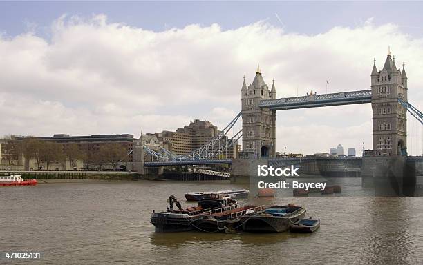 Tower Bridge - Fotografie stock e altre immagini di Capitali internazionali - Capitali internazionali, Composizione orizzontale, Curiosità