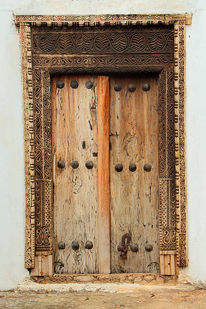 istock Antique wooden door 471028846