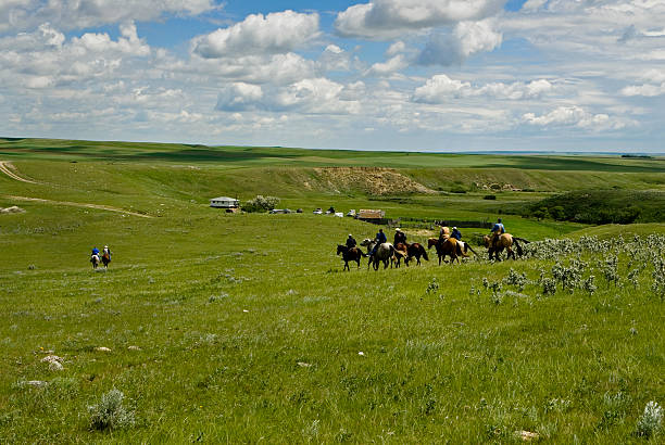 rancho-da-pradaria - prairie wide landscape sky imagens e fotografias de stock