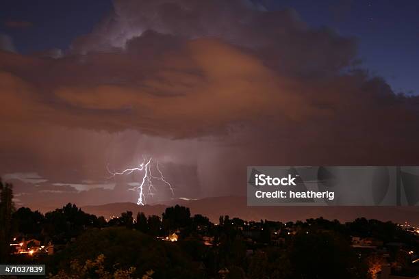 Sunrise Storm3 Relámpagos Foto de stock y más banco de imágenes de Aire libre - Aire libre, Amanecer, Cielo dramático