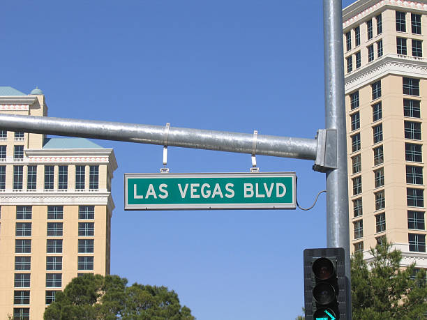 istock Las Vegas Boulevard Sign 471042987