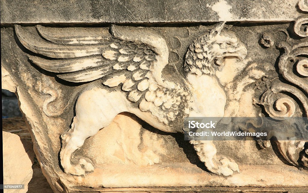 Enorme muito finos esculpidos "Griffin" fora do Templo de Apolo, Didyma - Royalty-free Grifo - Personagem fictícia Foto de stock
