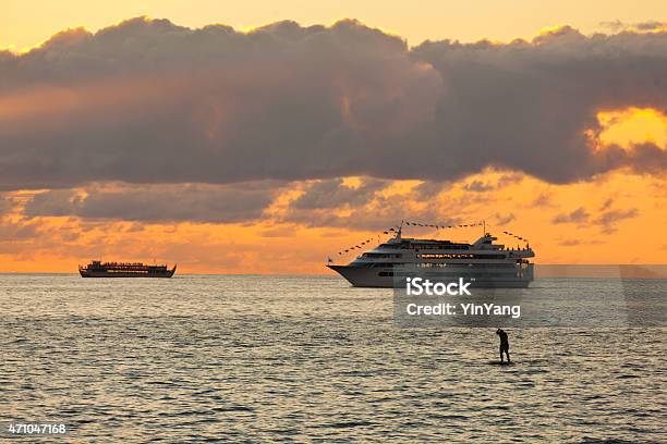Cruise Ship Tour Boat In Waikiki Beach Honolulu Hawaii Stock Photo - Download Image Now