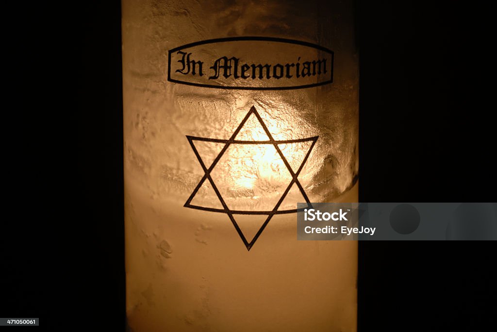 Ebraico Yahrzeit candela al ricordo dei defunti - Foto stock royalty-free di Candela - Attrezzatura per illuminazione