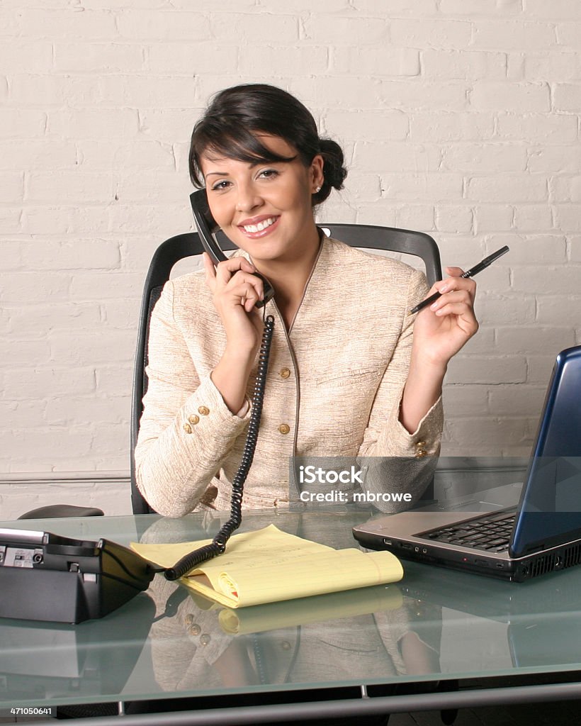 Mulher de negócios ao telefone - Foto de stock de Adulto royalty-free