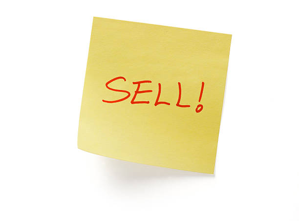 istock Investment Reminder - SELL! 471050803