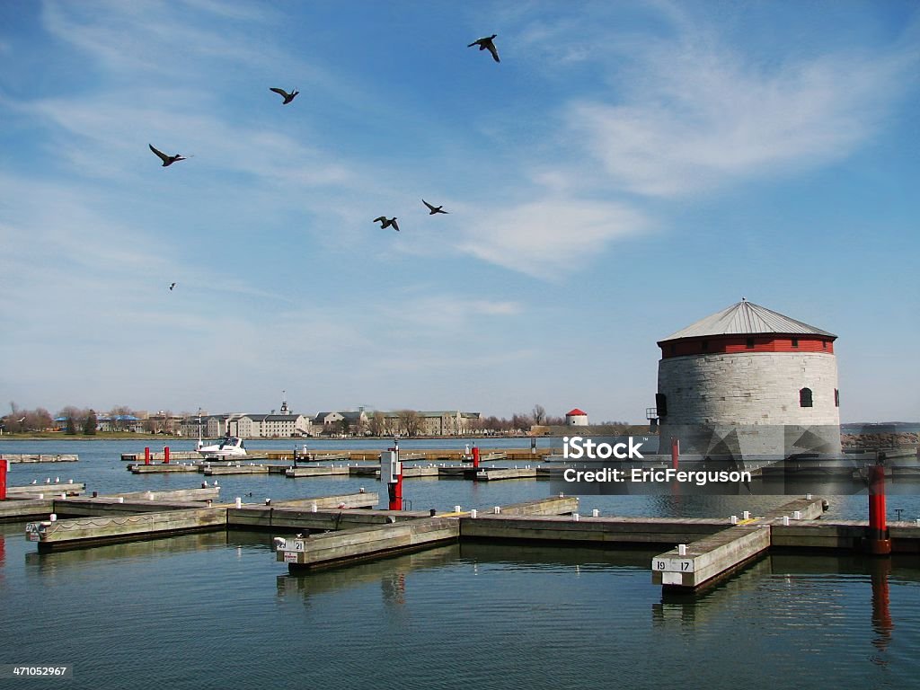 Kingston Harbour e Tower - Foto stock royalty-free di Kingston - Ontario