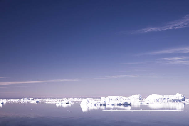 antartico tramonto - rough antarctica wintry landscape south pole foto e immagini stock