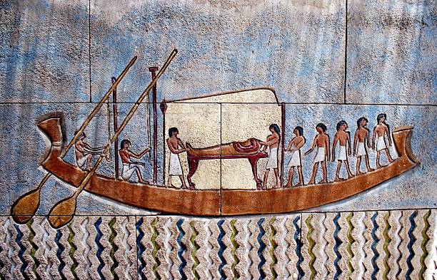 egipto múmia no navio de ar - ancient egyptian culture egyptian culture sailing ship ancient imagens e fotografias de stock