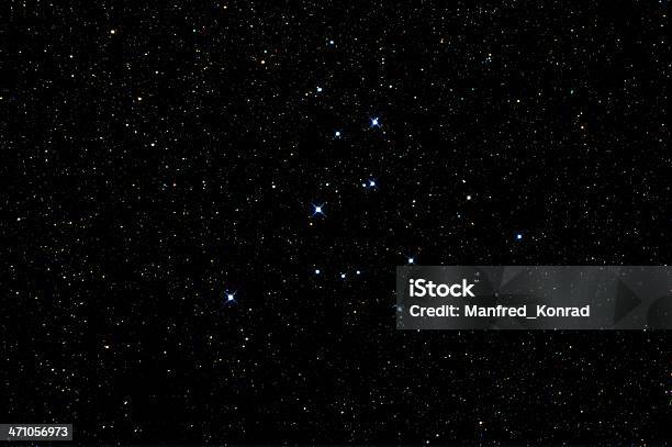 Colorido M39 Starcluster - Fotografias de stock e mais imagens de Astronomia - Astronomia, Campo de estrelas, Ciência