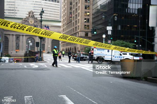 경찰 테이프 경찰관에 대한 스톡 사진 및 기타 이미지 - 경찰관, 뉴욕 시, 도시