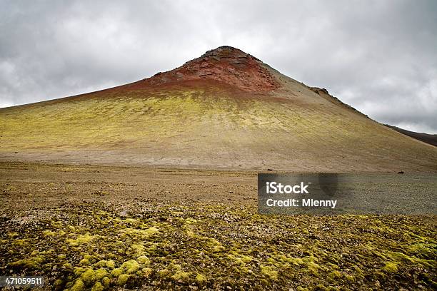 Paisaje Volcánico Foto de stock y más banco de imágenes de Musgo - Flora - Musgo - Flora, Ártico, Desierto