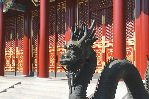 green dragon statue.