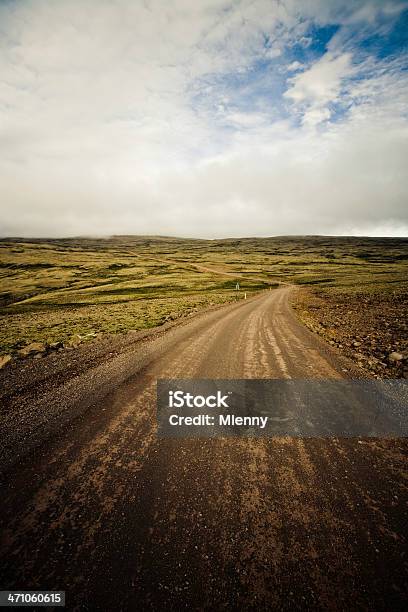 Island Country Road Stockfoto und mehr Bilder von Abgeschiedenheit - Abgeschiedenheit, Anhöhe, Dramatischer Himmel