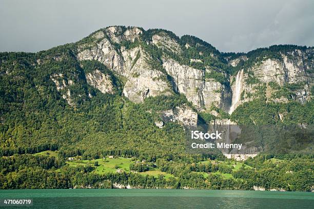 Der Schweiz Lake Stockfoto und mehr Bilder von Alpen - Alpen, Anhöhe, Baum