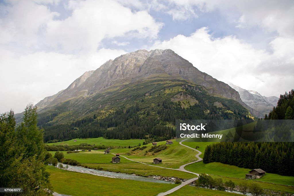 Alpes europeos Heidiland Suiza - Foto de stock de Aire libre libre de derechos