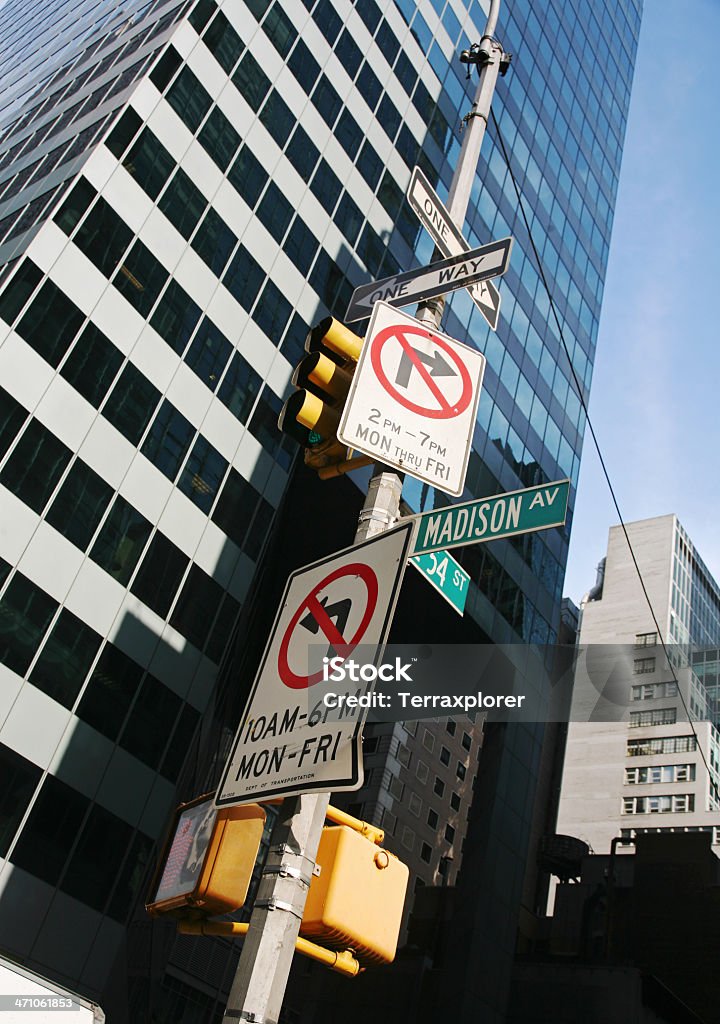 St Oznaki na Madison Avenue - Zbiór zdjęć royalty-free (Ameryka Północna)