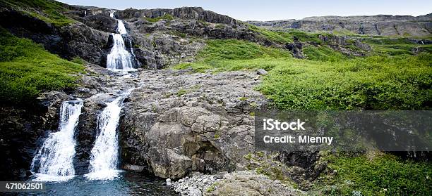 Photo libre de droit de Islande Vue Panoramique Sur Les Cascades banque d'images et plus d'images libres de droit de Beauté - Beauté, Beauté de la nature, Caillou