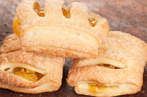 Small Strudel Small Strudel Cake With Lemon Stock Photo - Download Image Now - 2015 ...