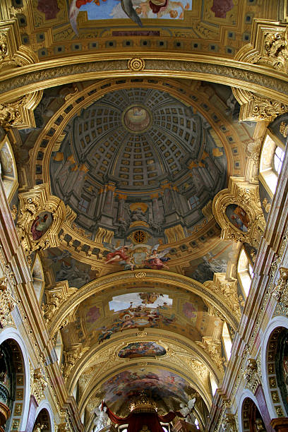 istock Jesuit Church in Vienna 471065019