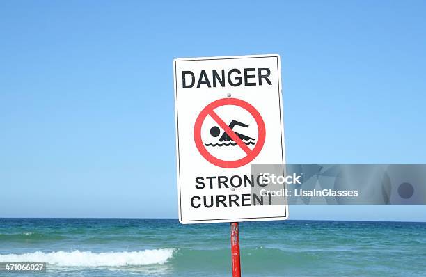 Znak Ostrzegawczy Na Plaży - zdjęcia stockowe i więcej obrazów Rwać - Rwać, Pływ morski, Plaża