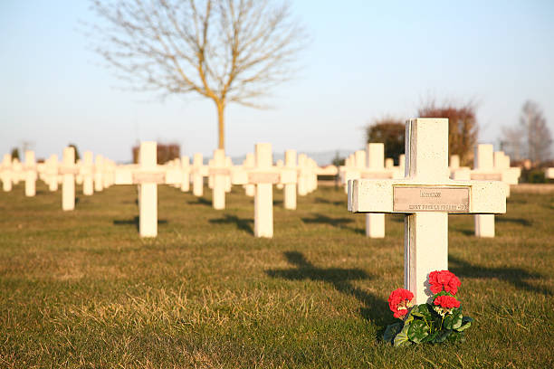istock Unknown soldier who died for France 471068009