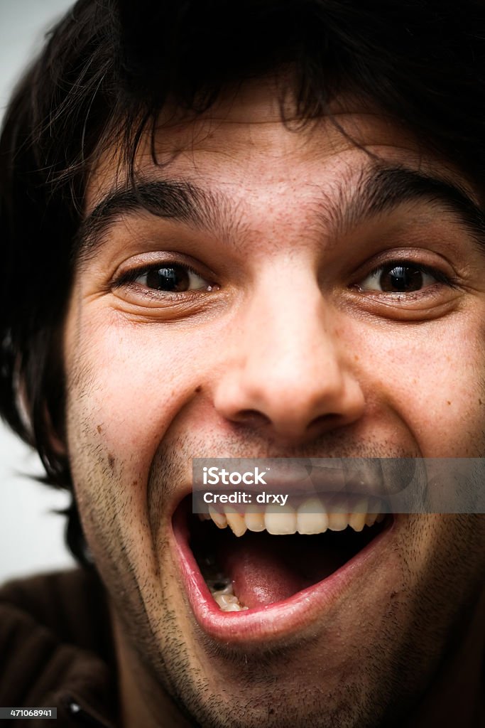 Ridículo screeming hombre - Foto de stock de Abierto libre de derechos