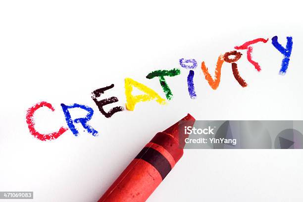Kreativität Bei Wachsmalstift Art Bildung Von Malen Zeichnen Und Schreiben Sms Stockfoto und mehr Bilder von Wachs
